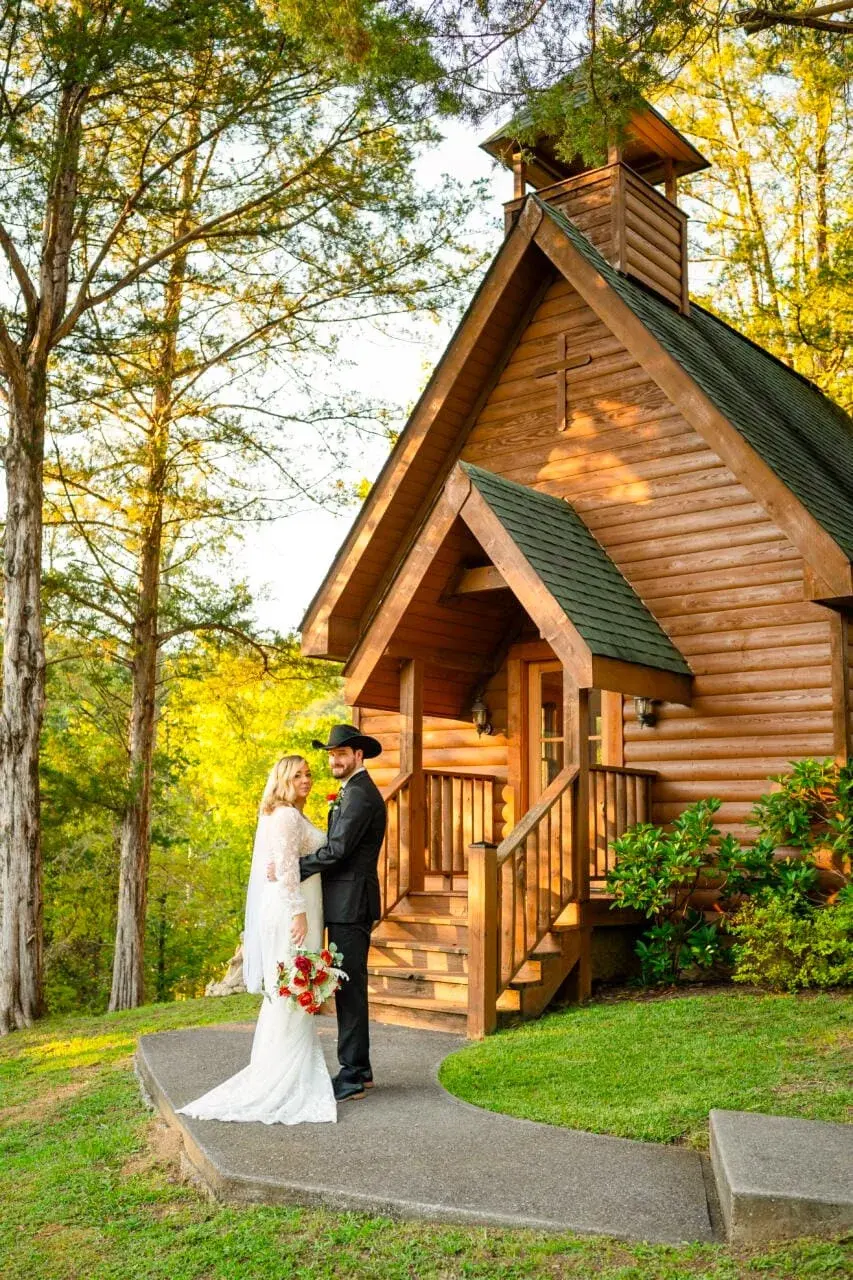 Gatlinburg Wedding Chapel elopement photo