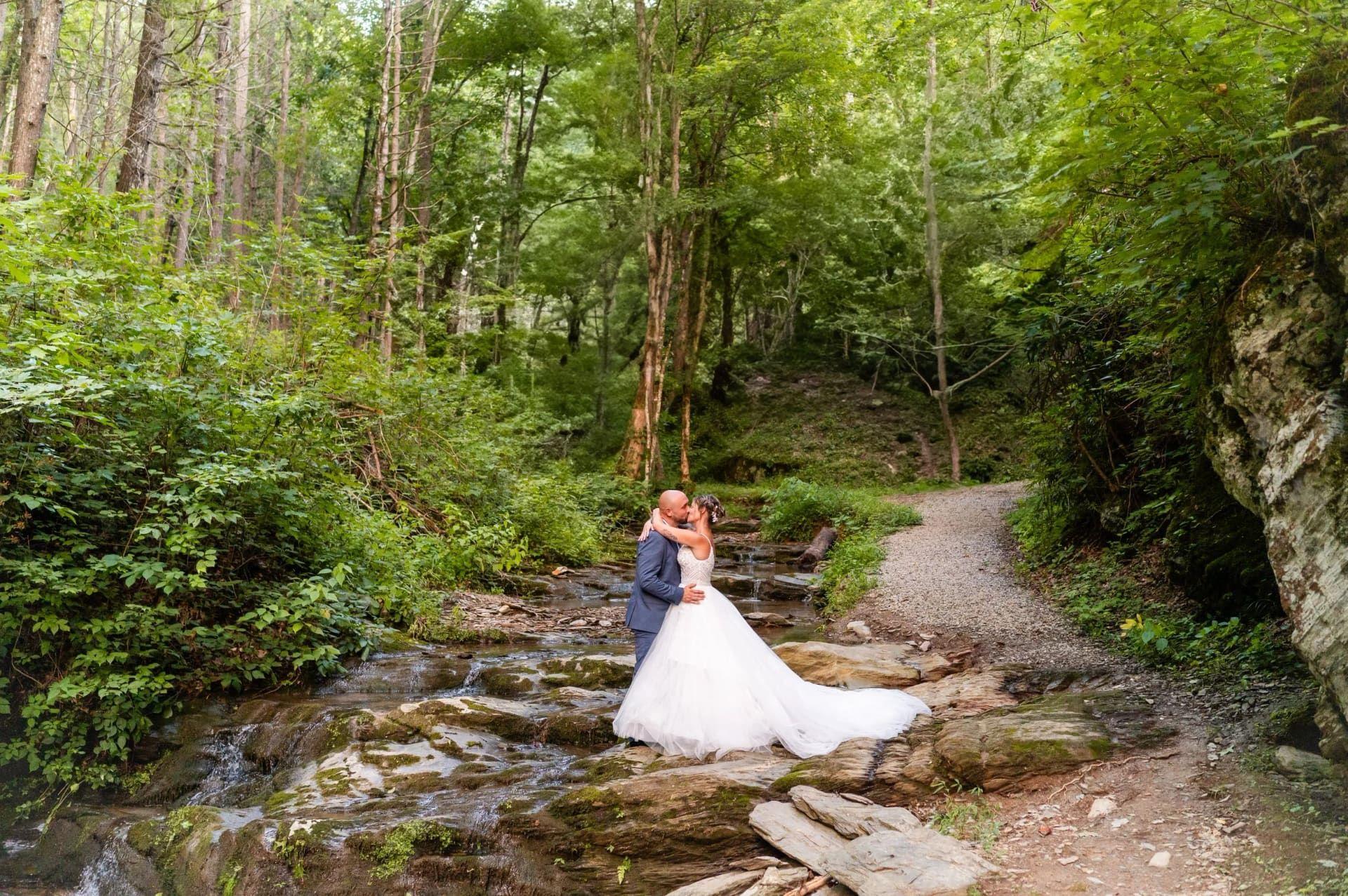 Gatlinburg Wedding Chapel elopement photo