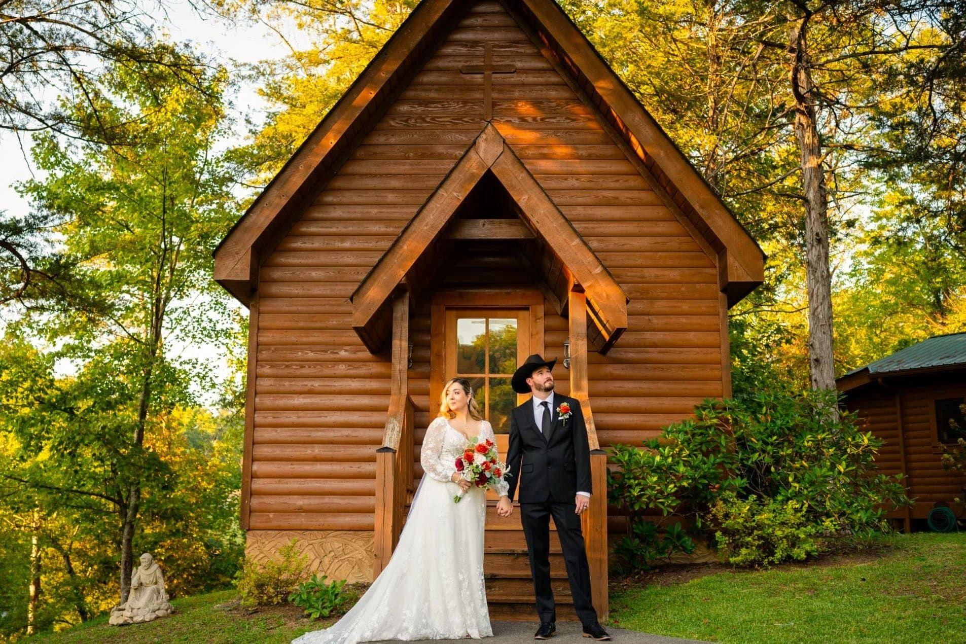 Gatlinburg Wedding Chapel elopement photo