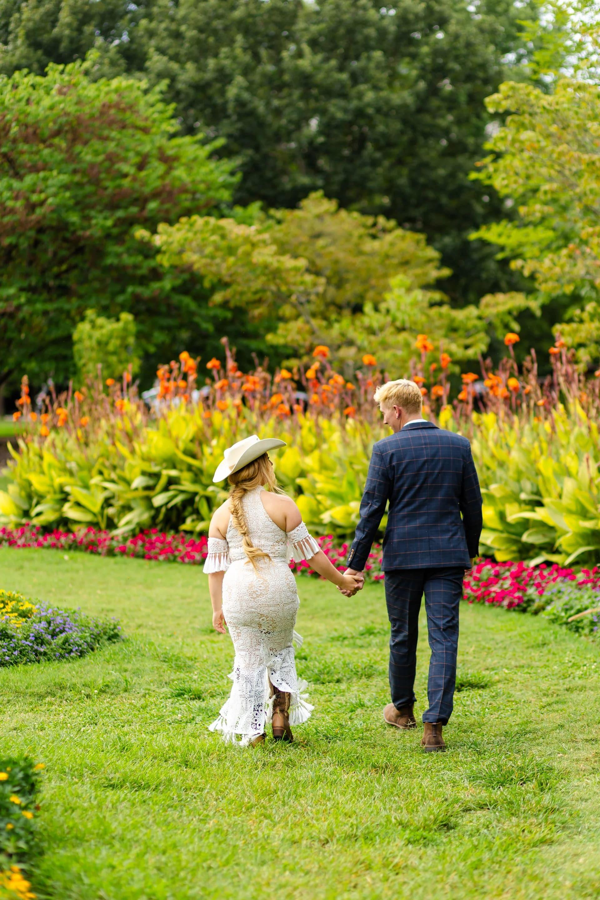 Centennial Park elopement photo