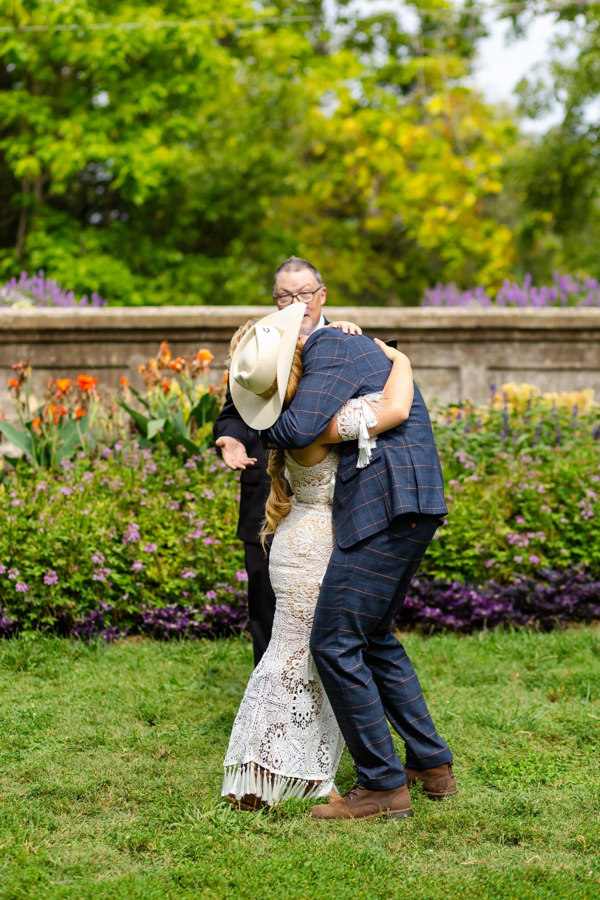 Centennial Park elopement photo