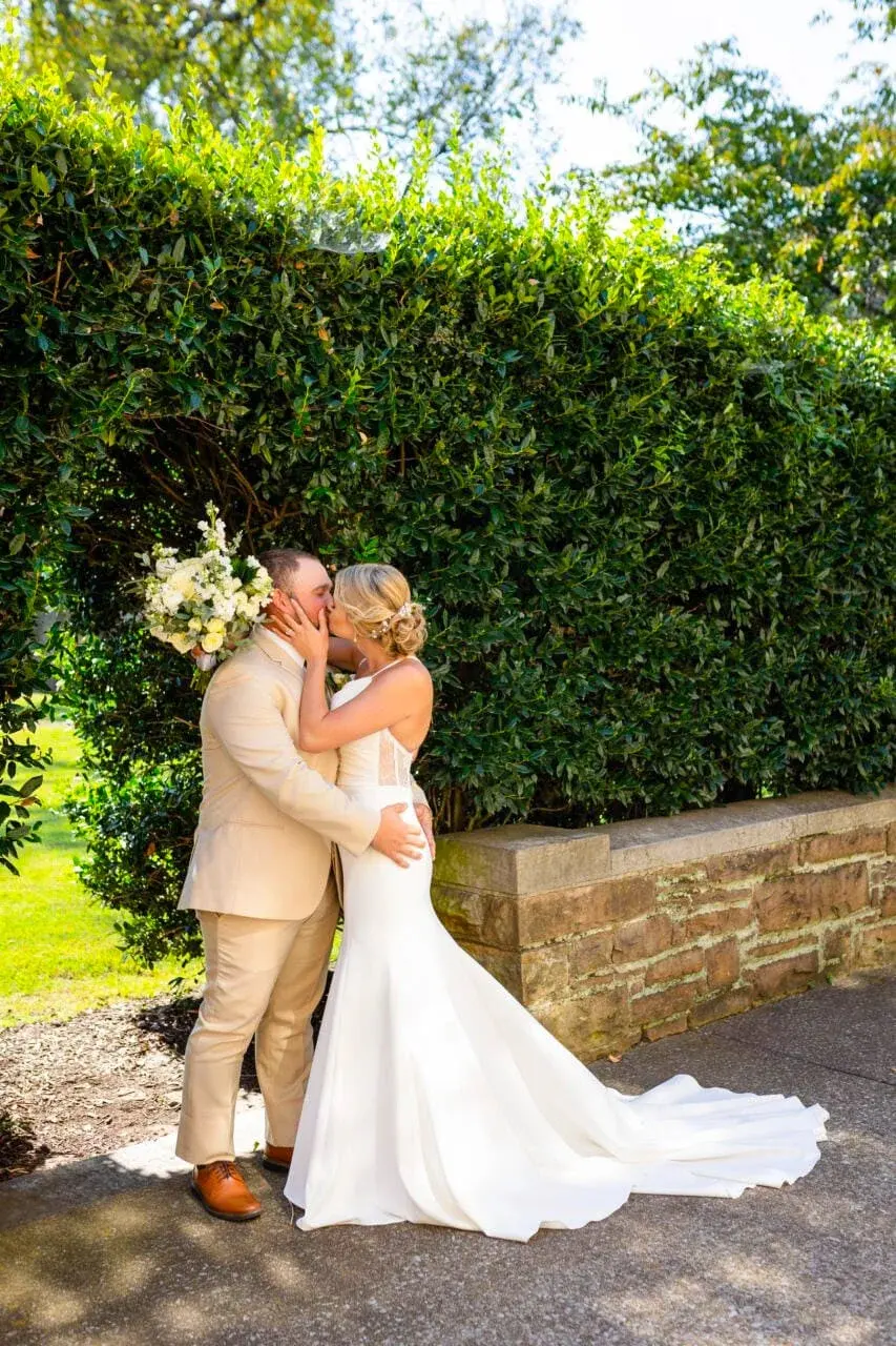 Nashville Wedding Chapel elopement photo