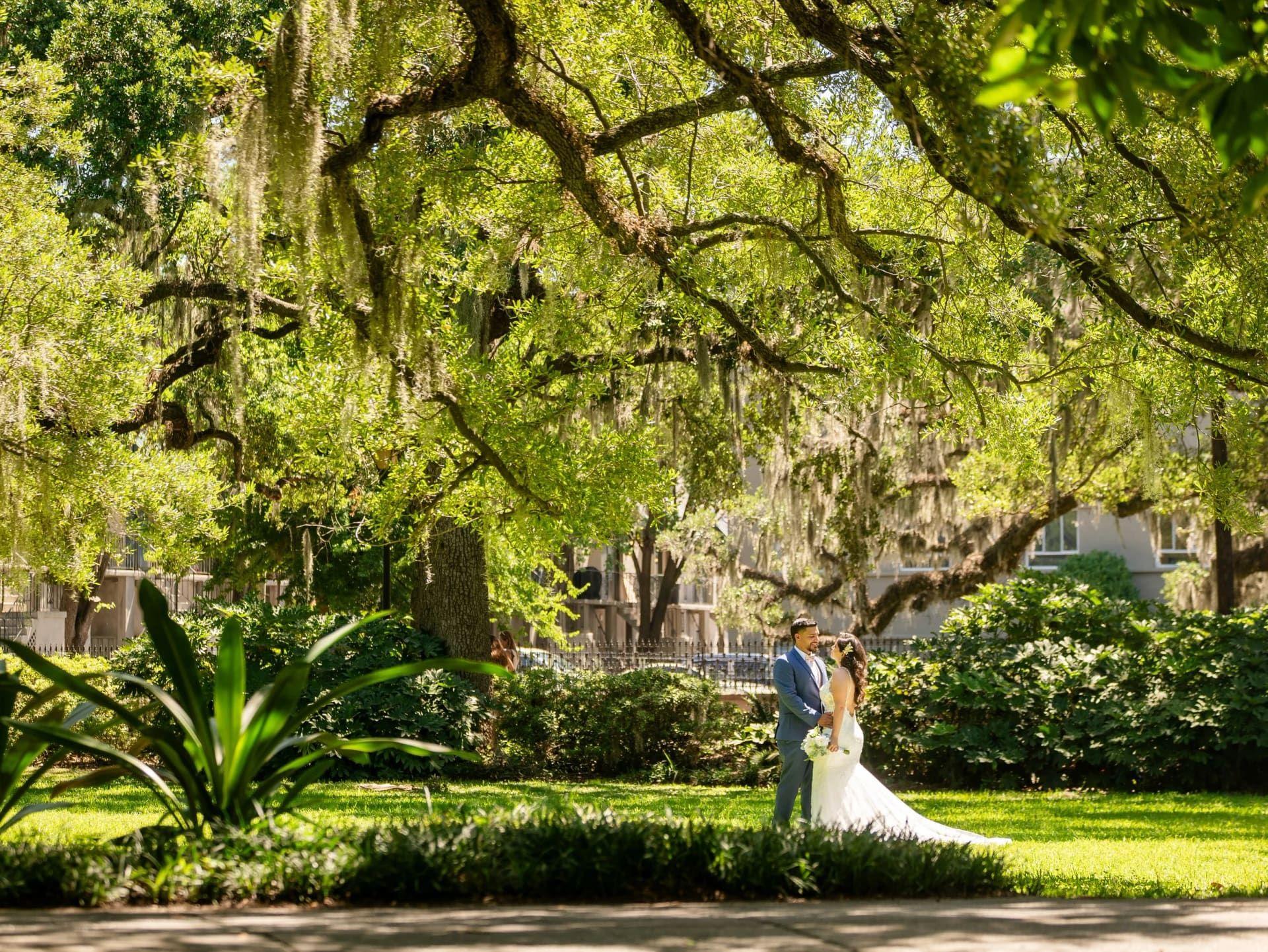 Forsyth Park elopement photo