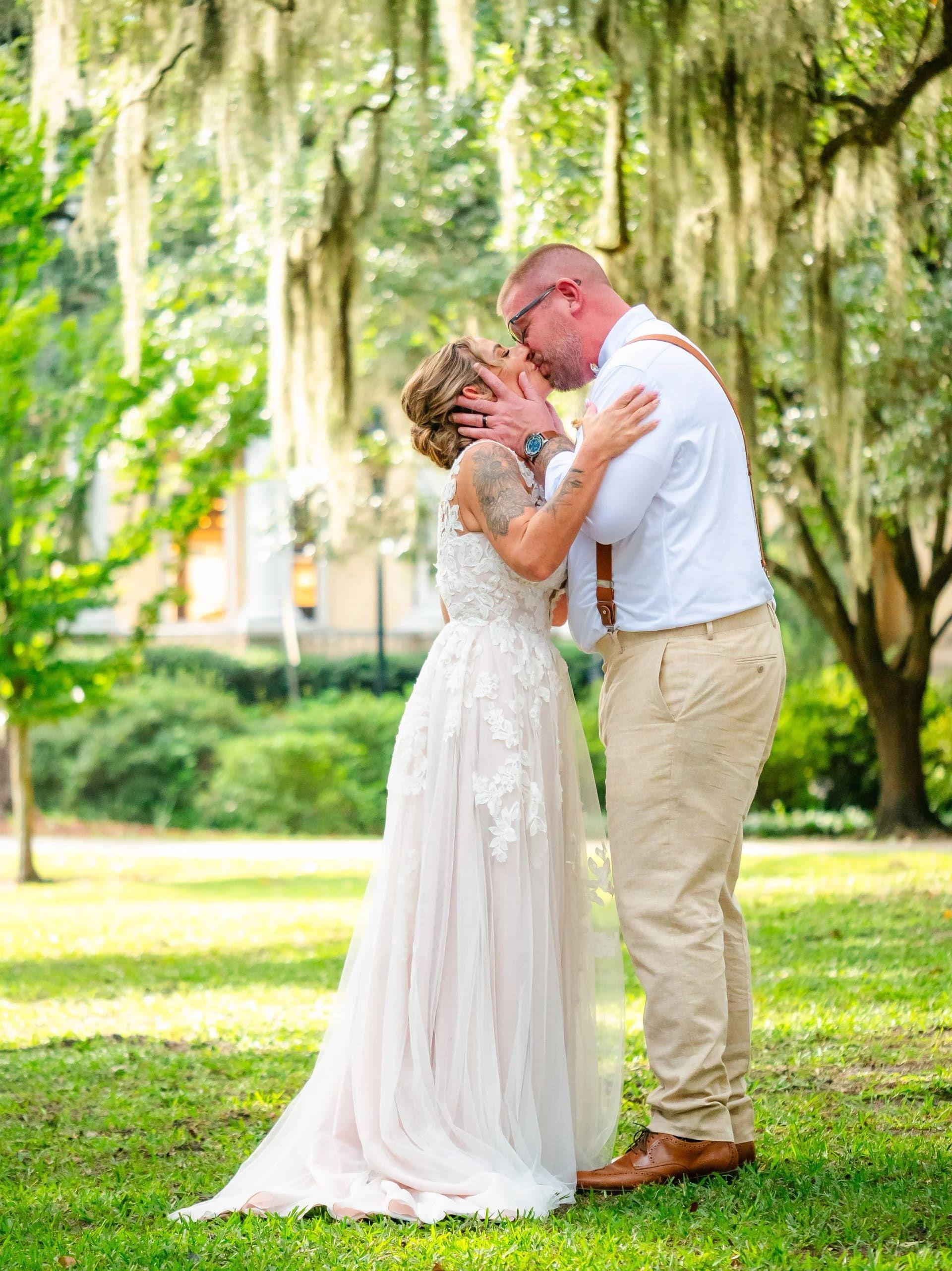 Forsyth Park elopement photo