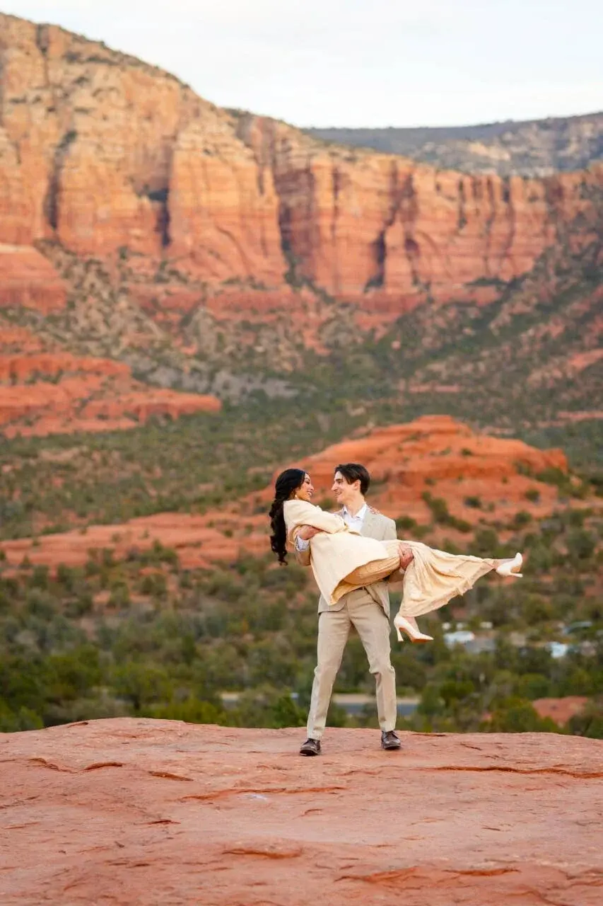 Yavapai Vista elopement photo