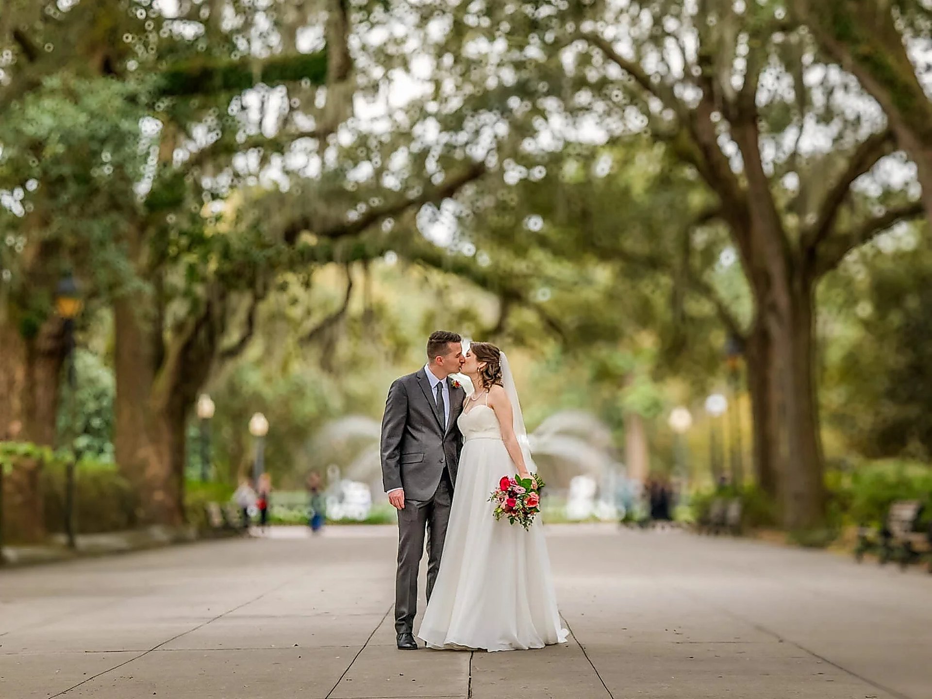 Forsyth Park elopement venue in Savannah, GA — all-inclusive elopement package by Elopements Inc.